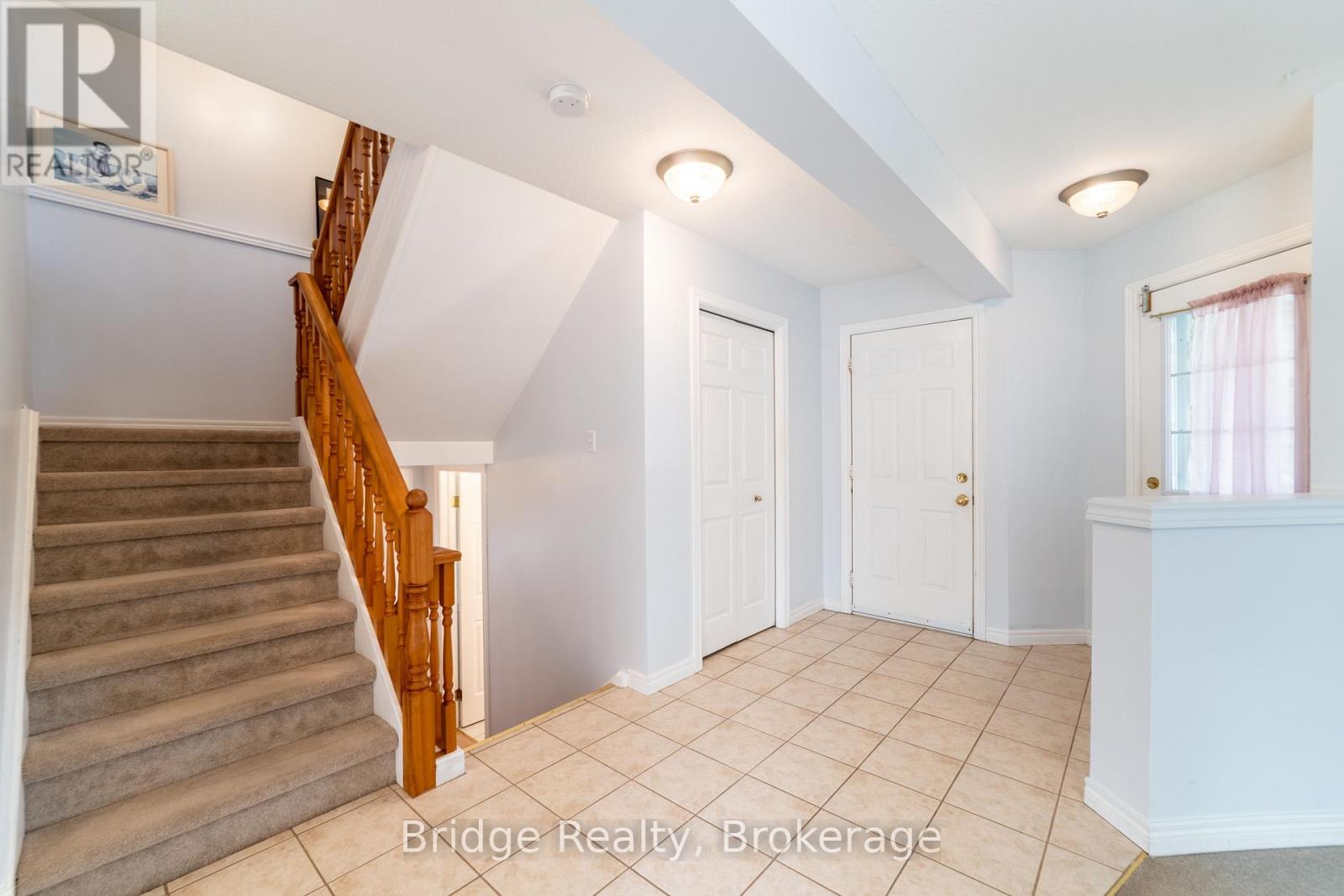 551 Ontario Street, Woodstock (Woodstock - South), Ontario  N4V 1H2 - Photo 5 - X12764274