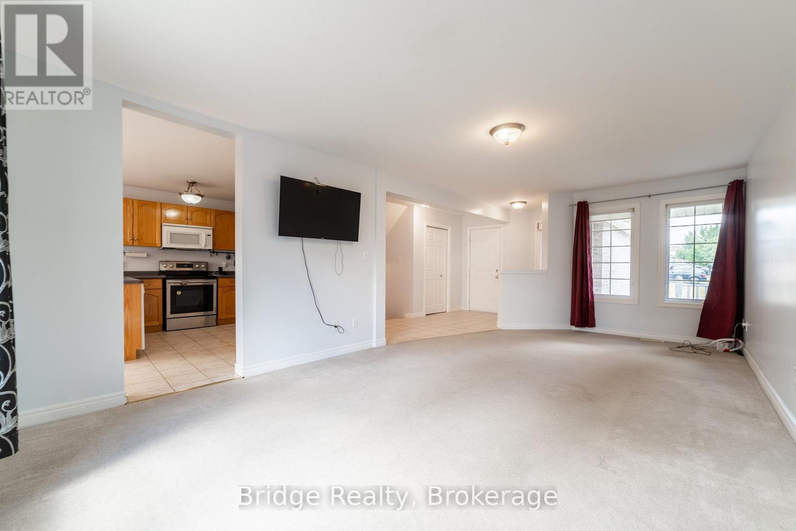 551 Ontario Street, Woodstock (Woodstock - South), Ontario  N4V 1H2 - Photo 7 - X12764274