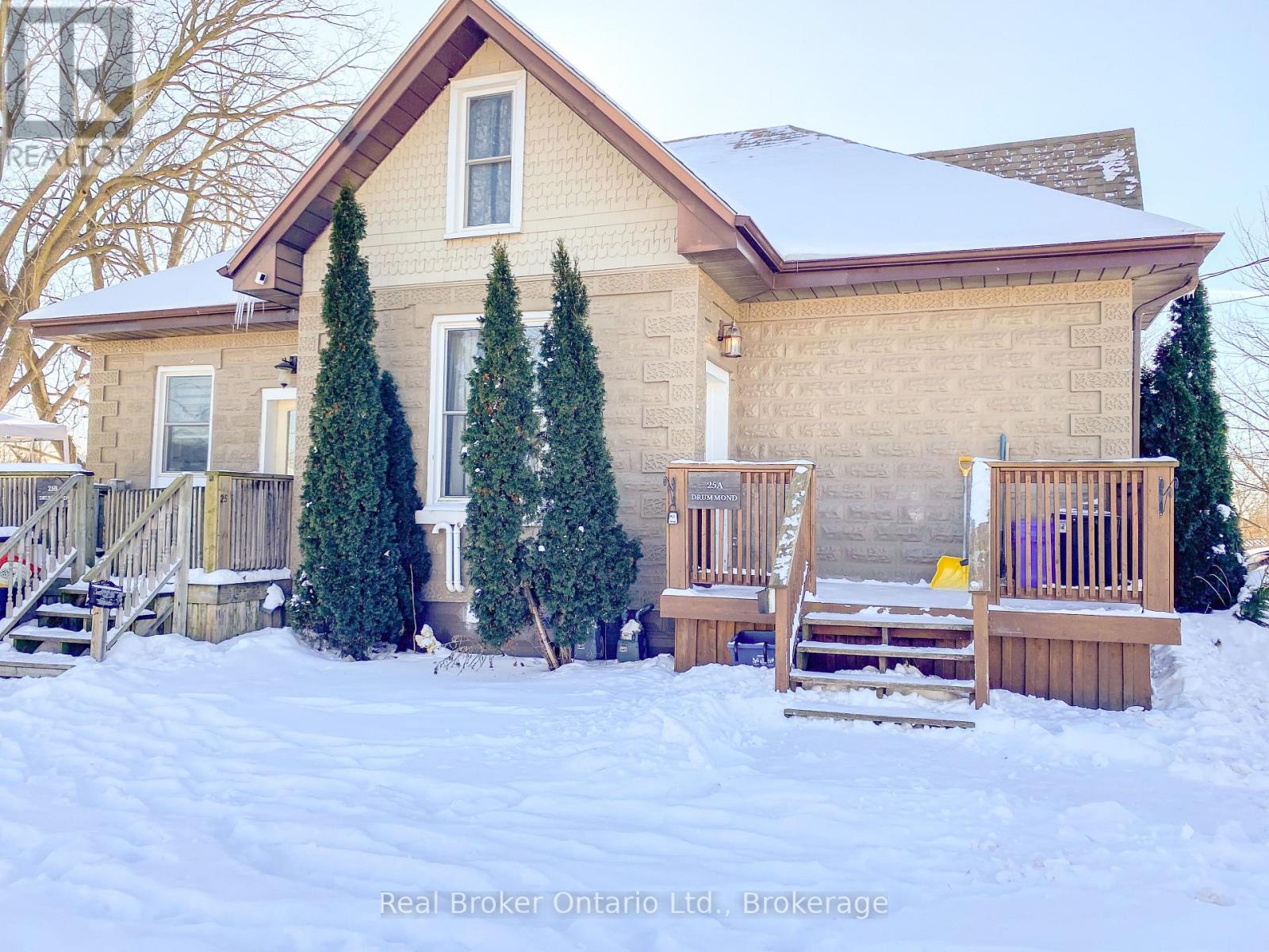 25 Drummond Street, Brantford, Ontario  N3S 5Z2 - Photo 2 - X12765124