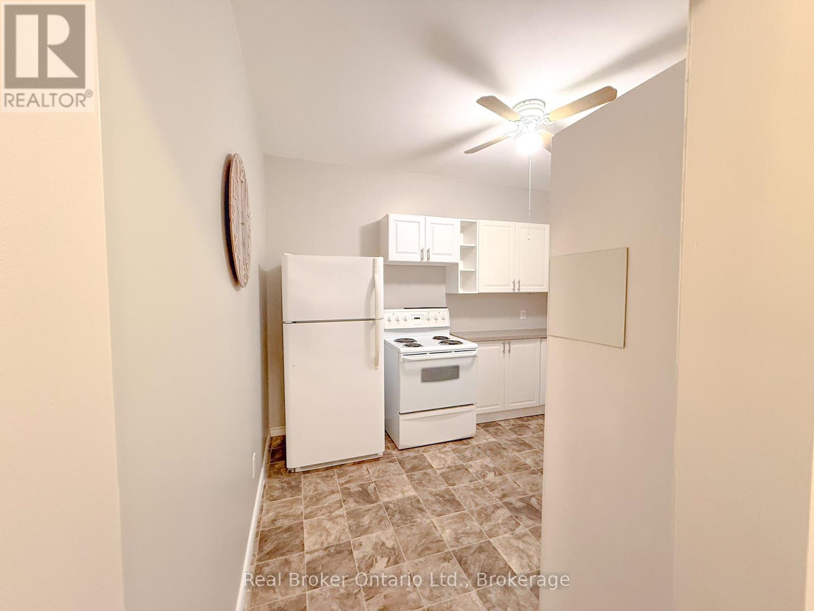 25 Drummond Street, Brantford, Ontario  N3S 5Z2 - Photo 8 - X12765124