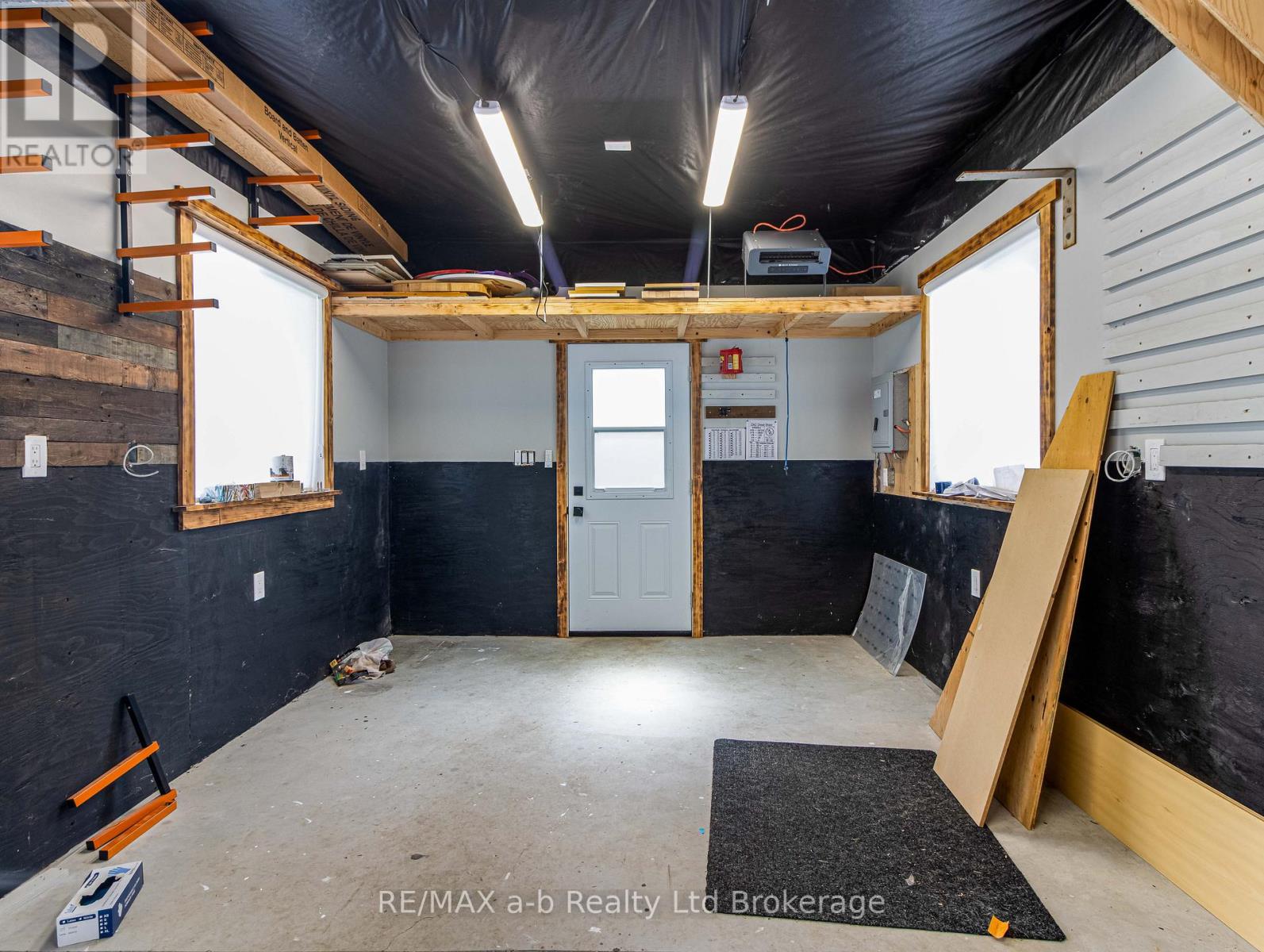 18 Oriole Crescent, Woodstock (Woodstock - North), Ontario  N4T 1T1 - Photo 23 - X12765442