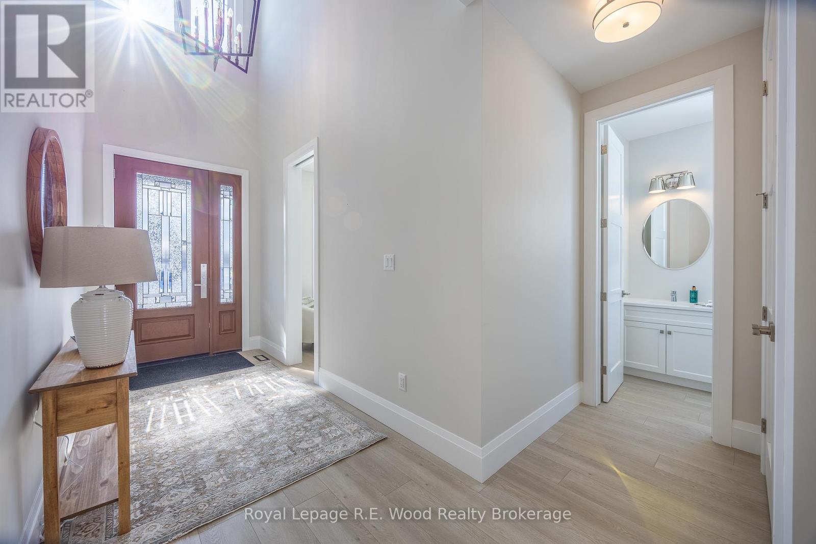 15 Greenhill Drive, Tillsonburg, Ontario  N4G 2K6 - Photo 3 - X12766204