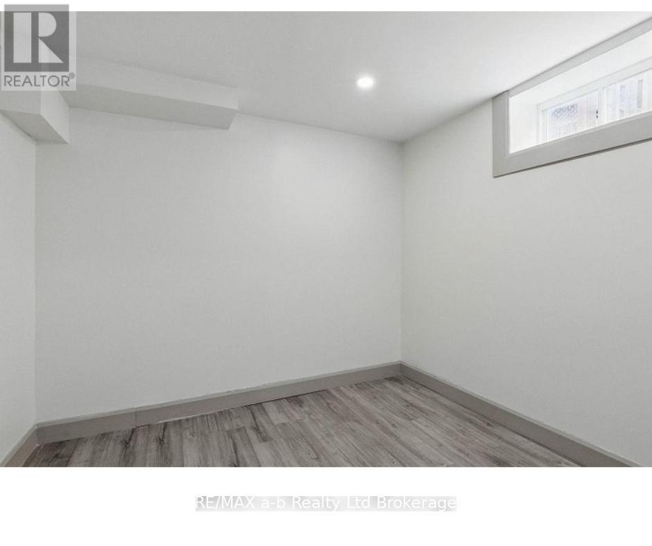 Lower - 197 Atkinson Boulevard, London East (East H), Ontario  N5W 4Z5 - Photo 2 - X12768212