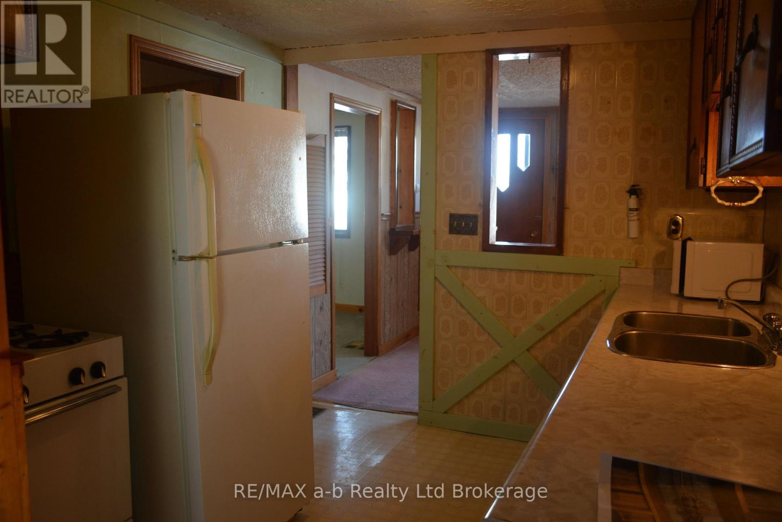 146 Whiting Street, Ingersoll (Ingersoll - South), Ontario  N5C 3B3 - Photo 16 - X12768778