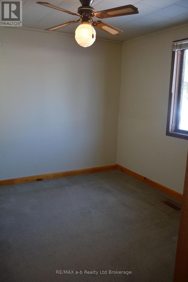 146 Whiting Street, Ingersoll (Ingersoll - South), Ontario  N5C 3B3 - Photo 25 - X12768778