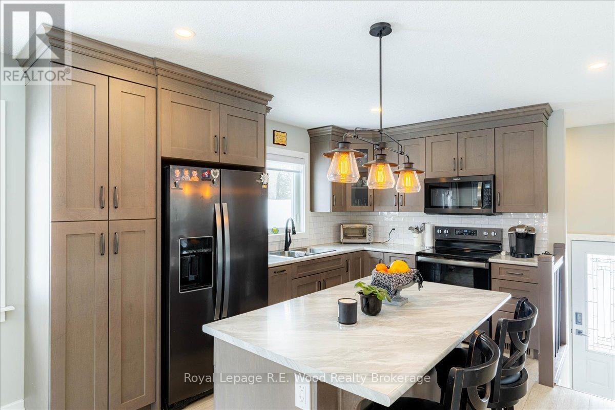 35 Church Street E, Norwich (Burgessville), Ontario  N0J 1C0 - Photo 9 - X12771434