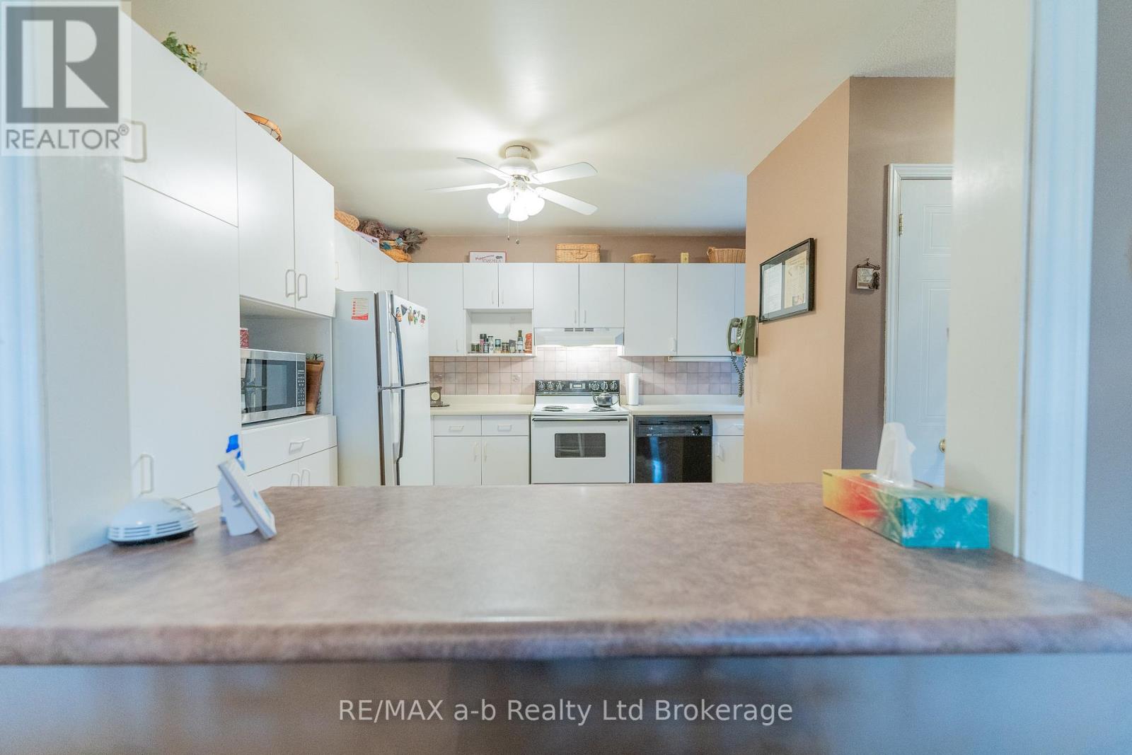 8 - 19 Wren Court, Tillsonburg, Ontario  N4G 5K2 - Photo 7 - X12771438