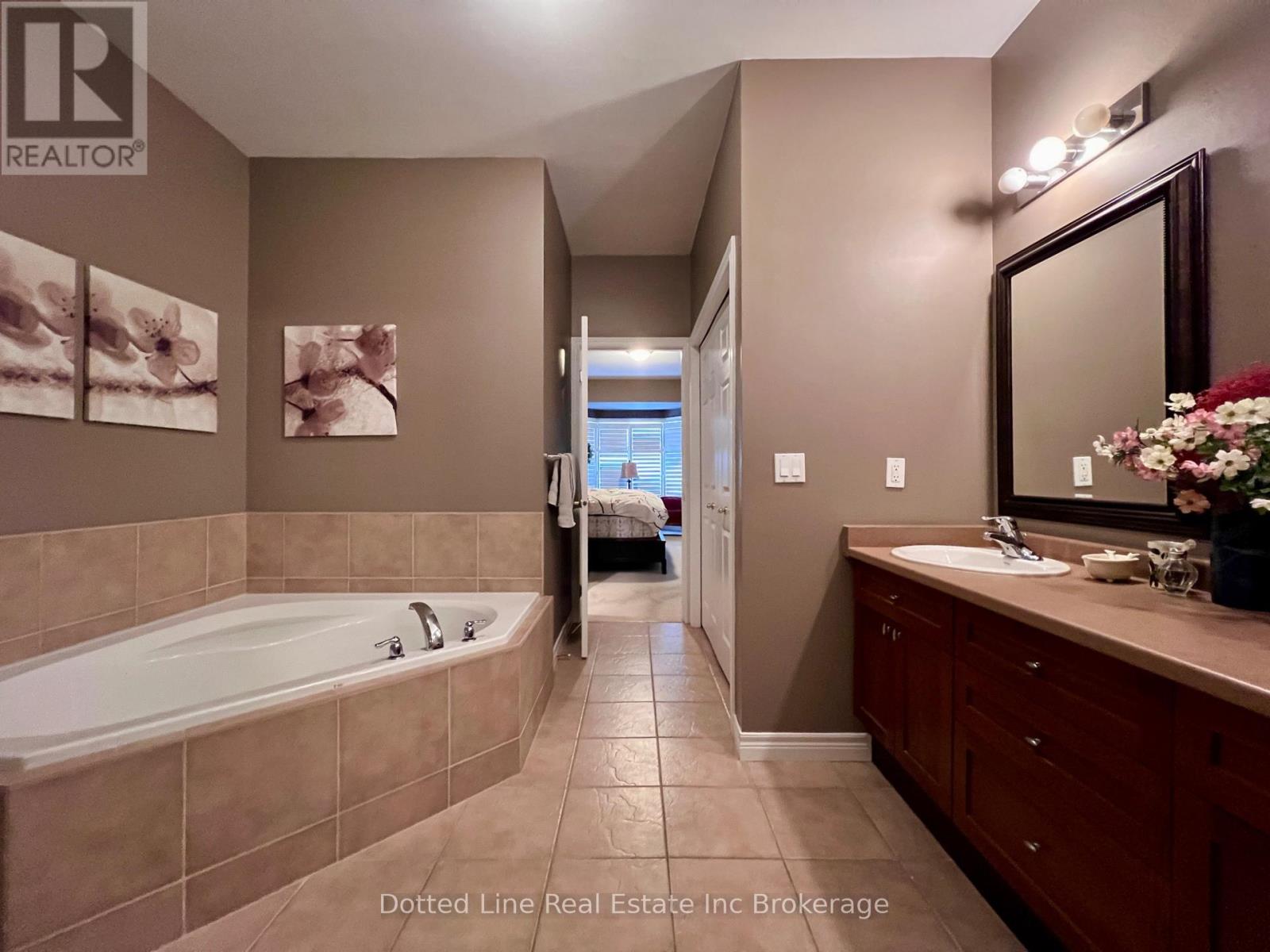 25 - 500 Lakeview Drive, Woodstock (Woodstock - North), Ontario  N4T 1W4 - Photo 7 - X12771462