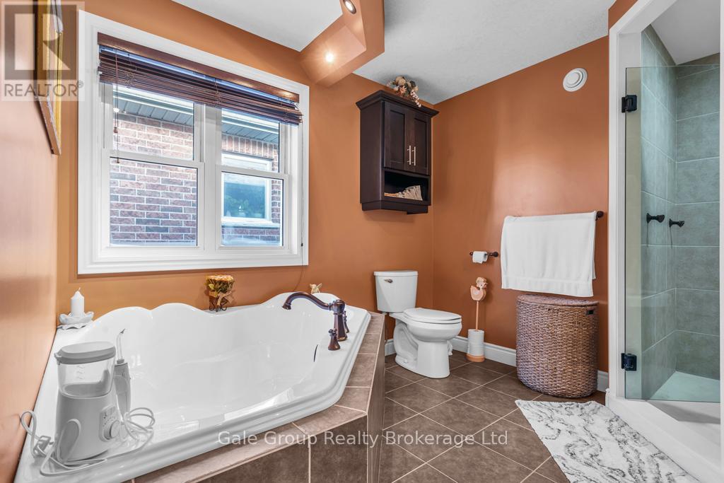 15 Holland Avenue, Aylmer, Ontario  N5H 3J2 - Photo 16 - X12772794