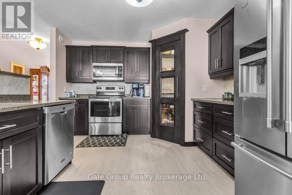 15 Holland Avenue, Aylmer, Ontario  N5H 3J2 - Photo 7 - X12772794