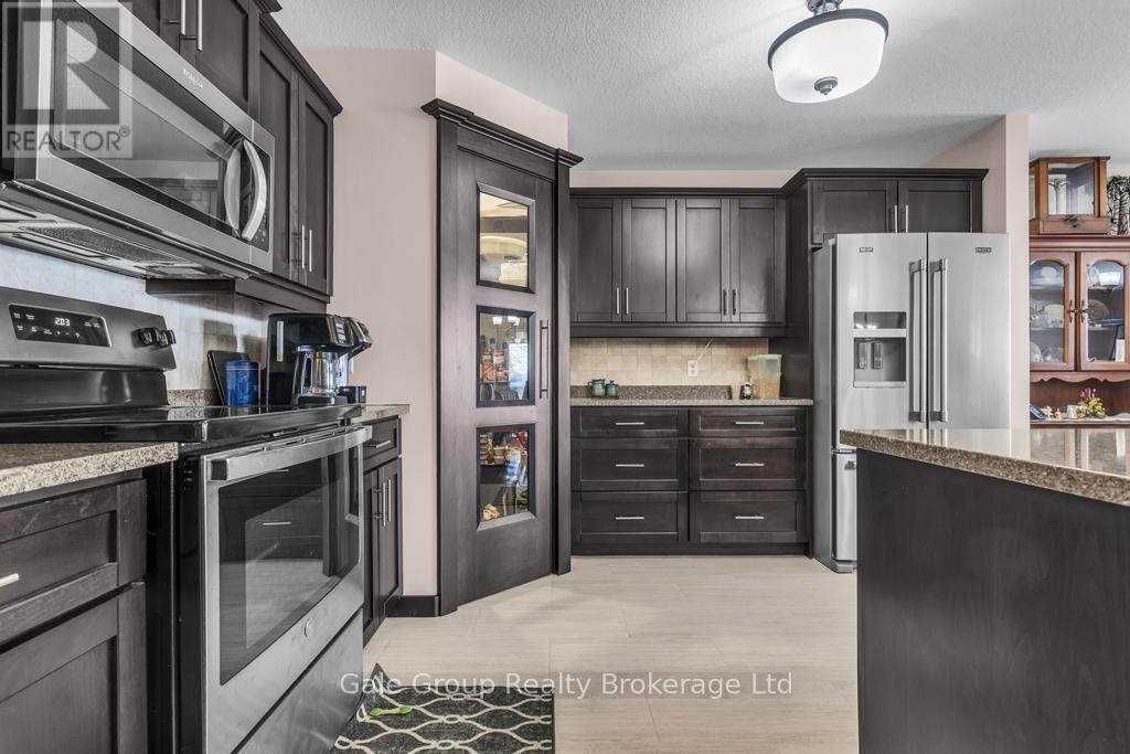 15 Holland Avenue, Aylmer, Ontario  N5H 3J2 - Photo 8 - X12772794