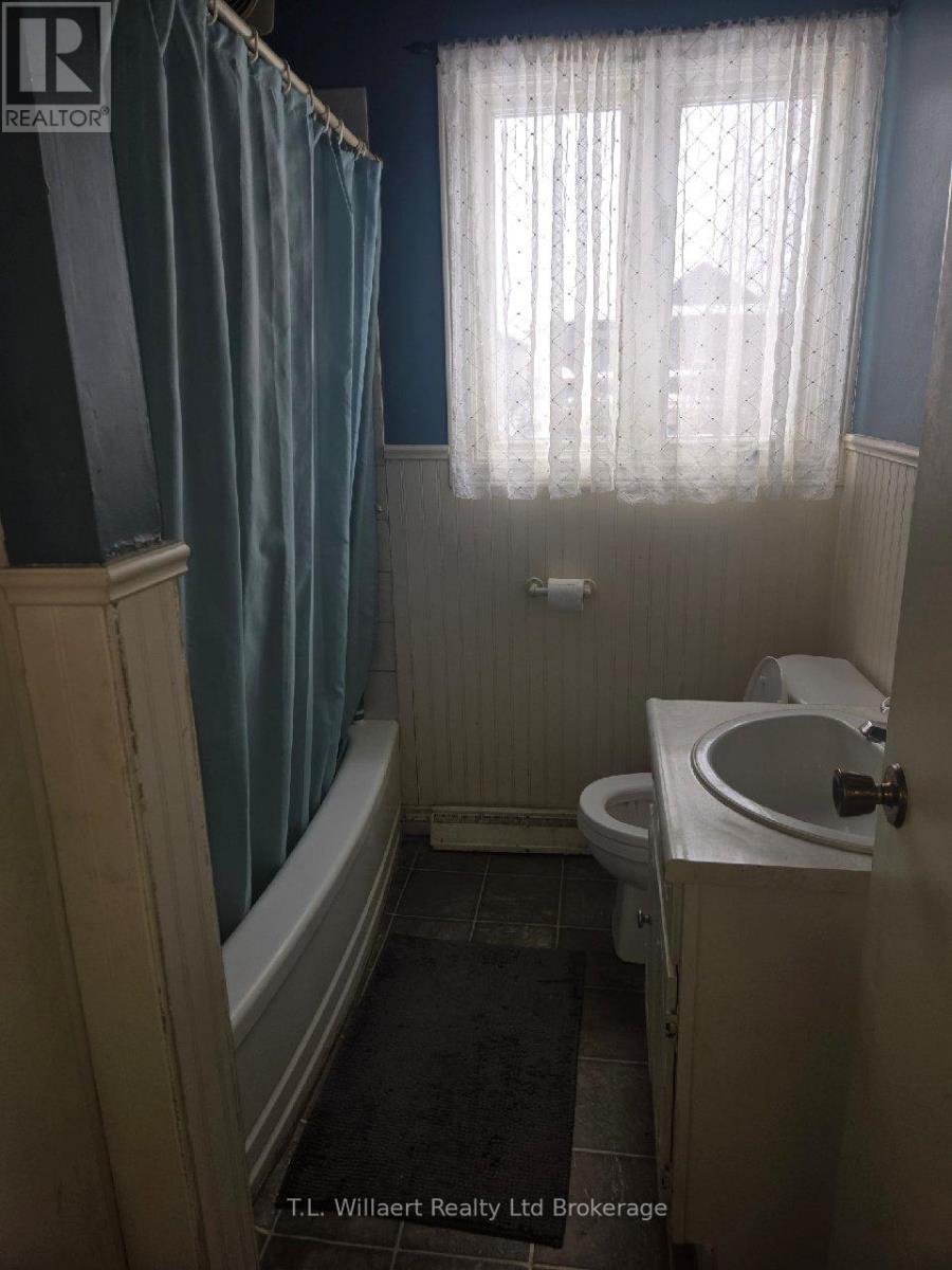 76 North Street E, Tillsonburg, Ontario  N4G 1B5 - Photo 7 - X12776576