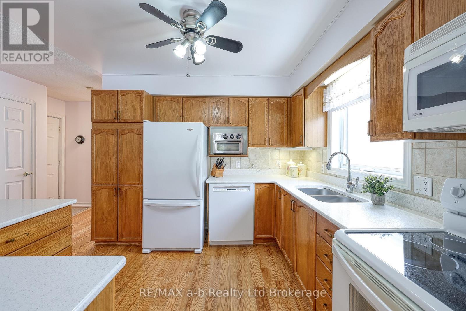 23 Brasher Drive, Tillsonburg, Ontario  N4G 5T2 - Photo 6 - X12777852