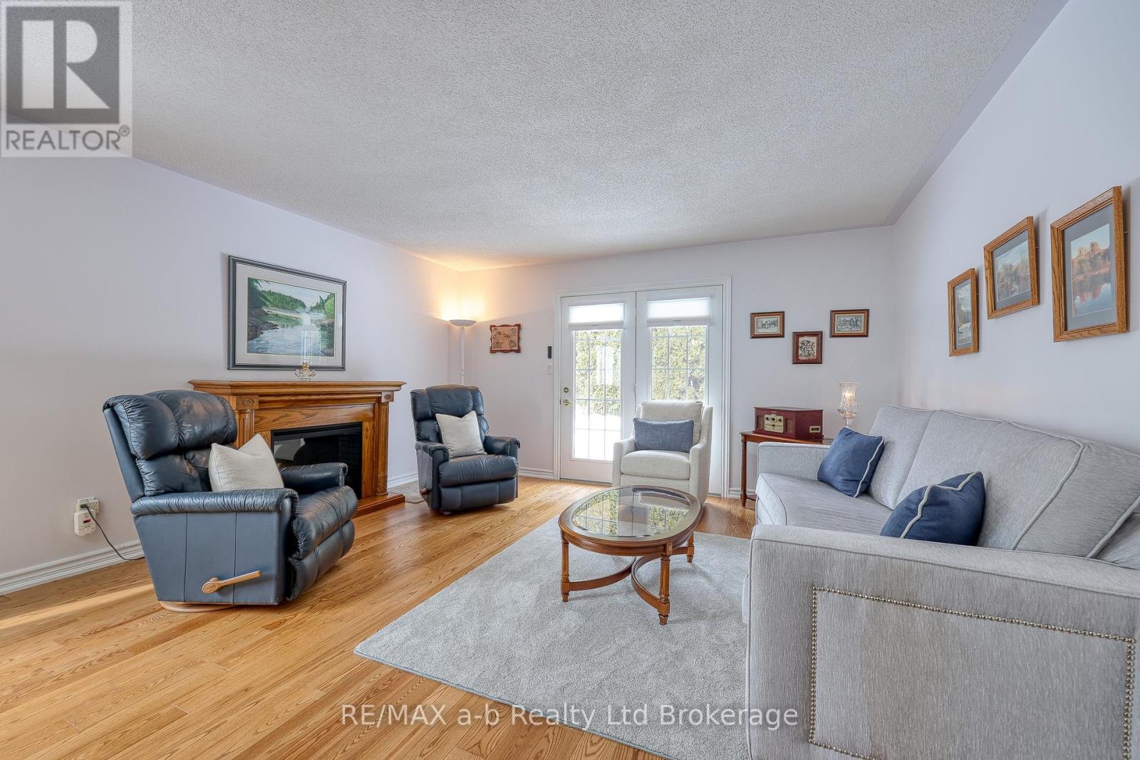 23 Brasher Drive, Tillsonburg, Ontario  N4G 5T2 - Photo 9 - X12777852