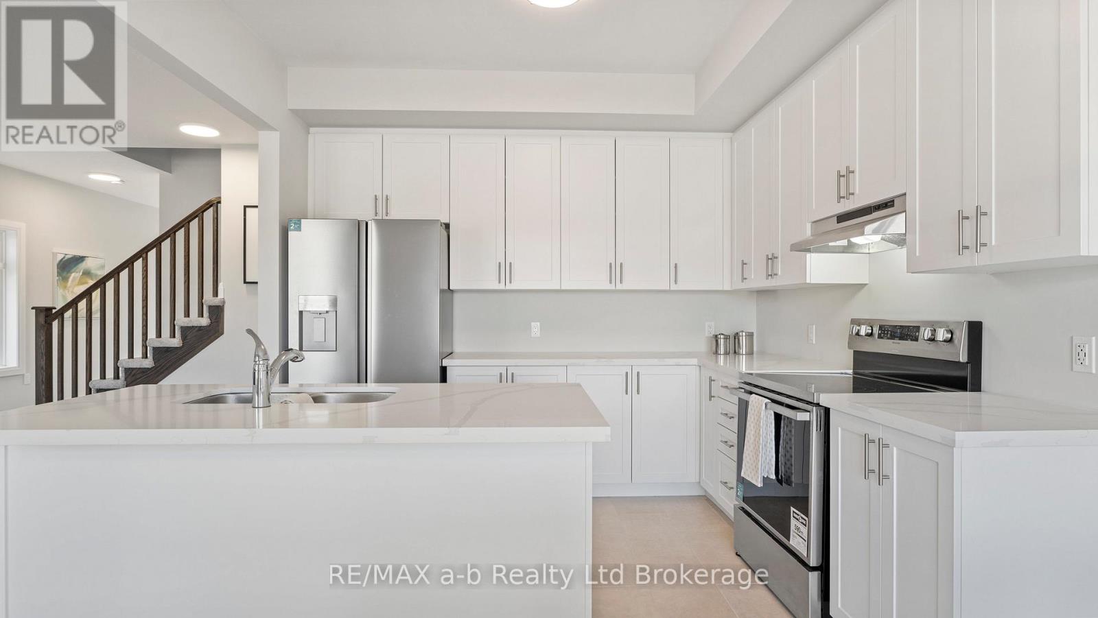 82 Cayley Street, Norwich (Norwich Town), Ontario  N0J 1P0 - Photo 10 - X12777876