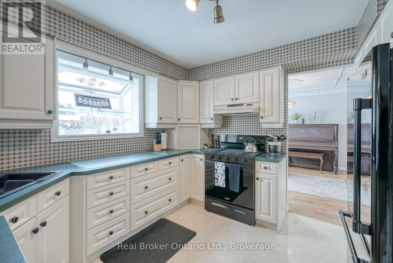 20 Wilkins Drive, South-West Oxford (Sweaburg), Ontario  N4S 7V6 - Photo 13 - X12778246