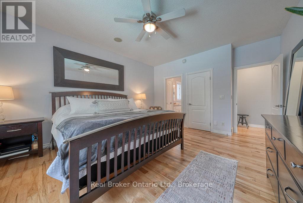 504 Crestwood Court, Woodstock (Woodstock - North), Ontario  N4T 1V3 - Photo 29 - X12786296