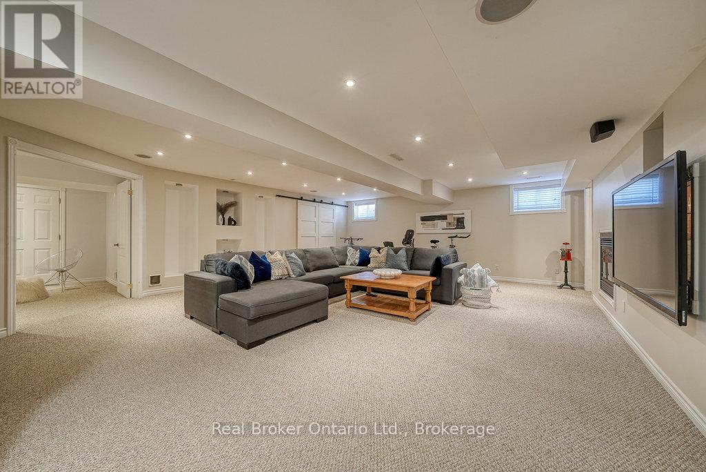 504 Crestwood Court, Woodstock (Woodstock - North), Ontario  N4T 1V3 - Photo 31 - X12786296