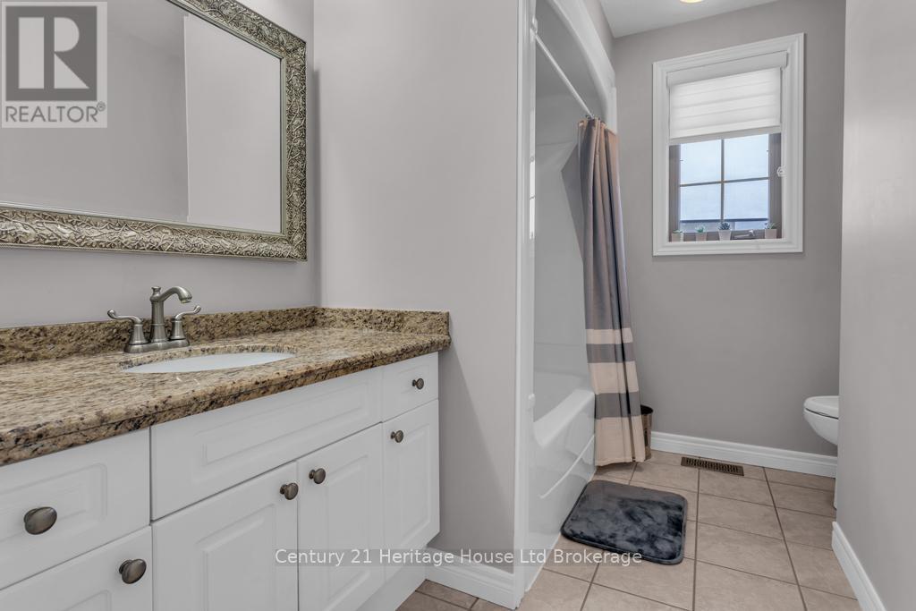 21 St Michaels Street, Norfolk (Delhi), Ontario  N4B 3C8 - Photo 18 - X12787250