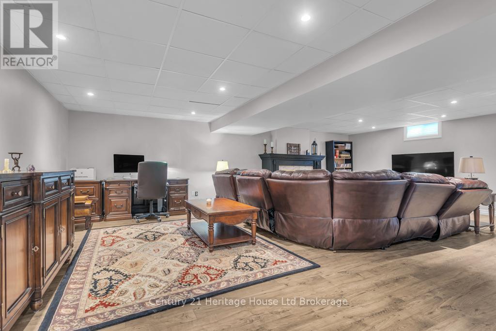 21 St Michaels Street, Norfolk (Delhi), Ontario  N4B 3C8 - Photo 22 - X12787250