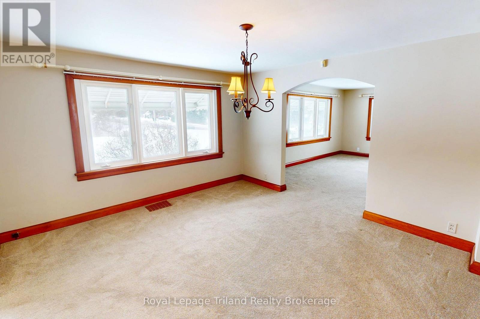 291 Harris Street, Ingersoll (Ingersoll - South), Ontario  N5C 1Y5 - Photo 10 - X12788696