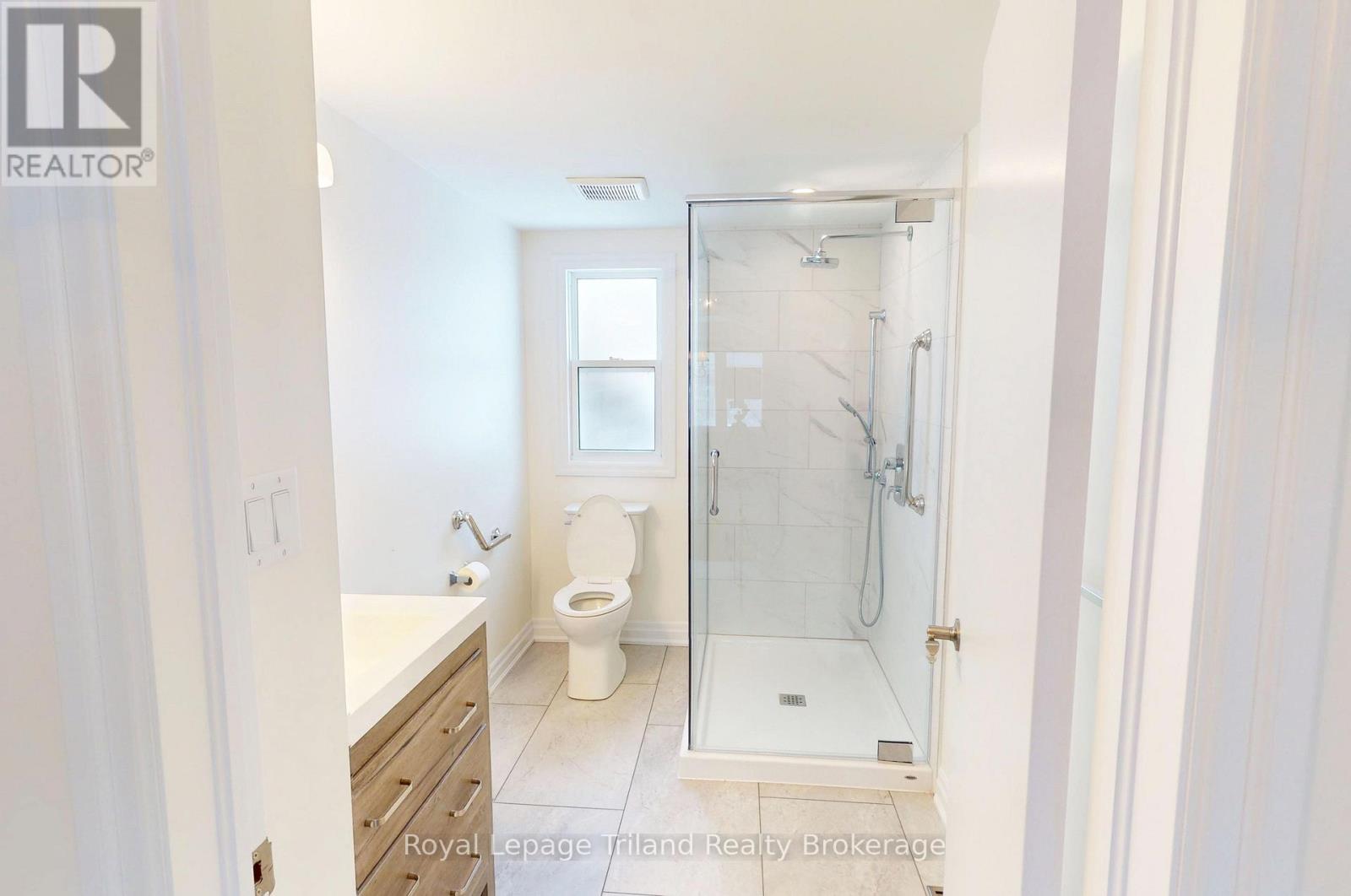 291 Harris Street, Ingersoll (Ingersoll - South), Ontario  N5C 1Y5 - Photo 11 - X12788696