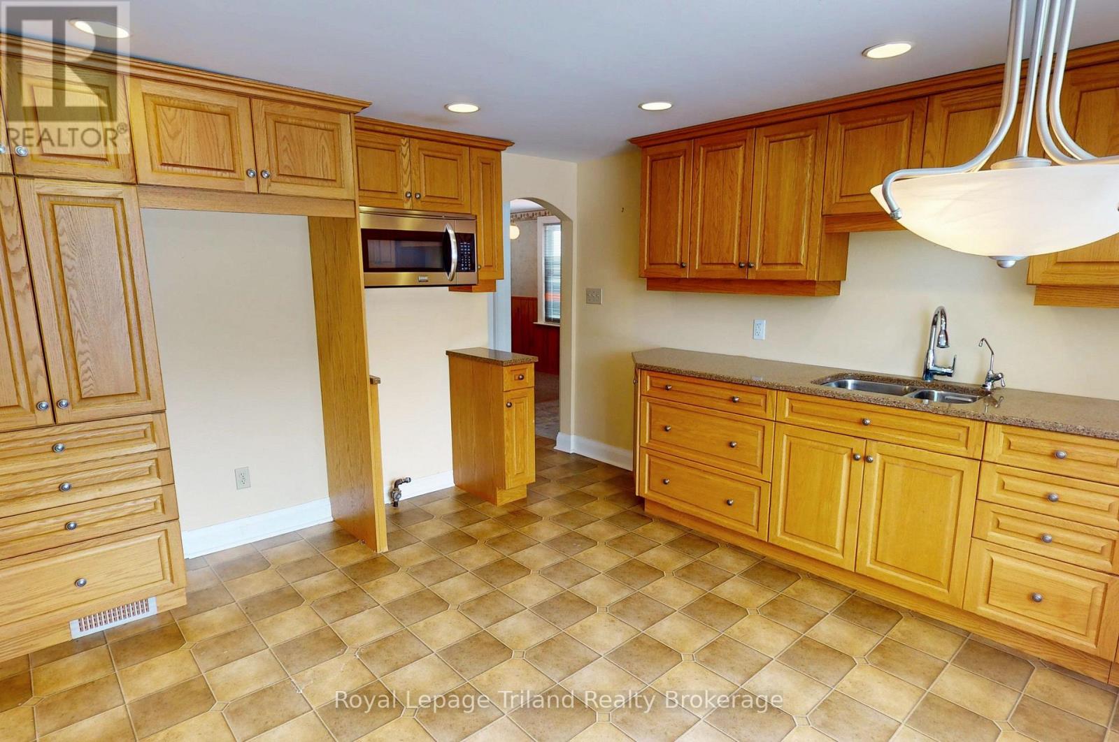 291 Harris Street, Ingersoll (Ingersoll - South), Ontario  N5C 1Y5 - Photo 14 - X12788696