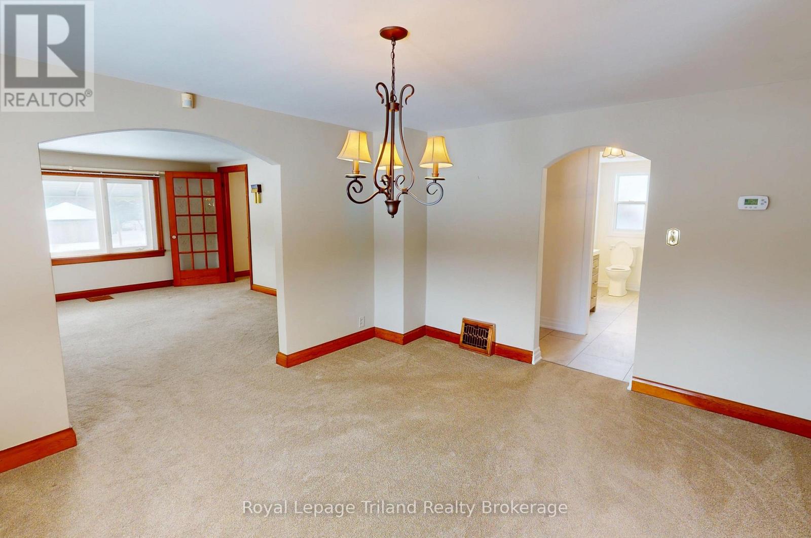 291 Harris Street, Ingersoll (Ingersoll - South), Ontario  N5C 1Y5 - Photo 9 - X12788696