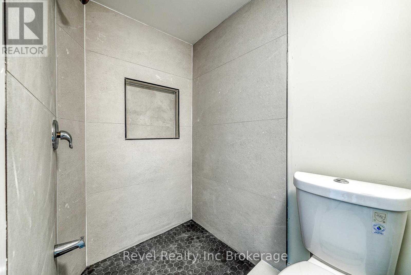 241 Charles Street W, Ingersoll (Ingersoll - South), Ontario  N5C 2M5 - Photo 16 - X12789150