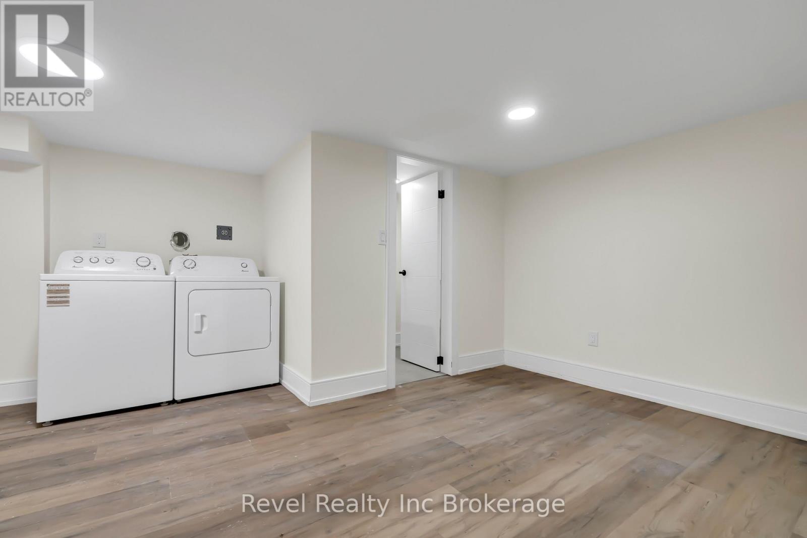 241 Charles Street W, Ingersoll (Ingersoll - South), Ontario  N5C 2M5 - Photo 22 - X12789150