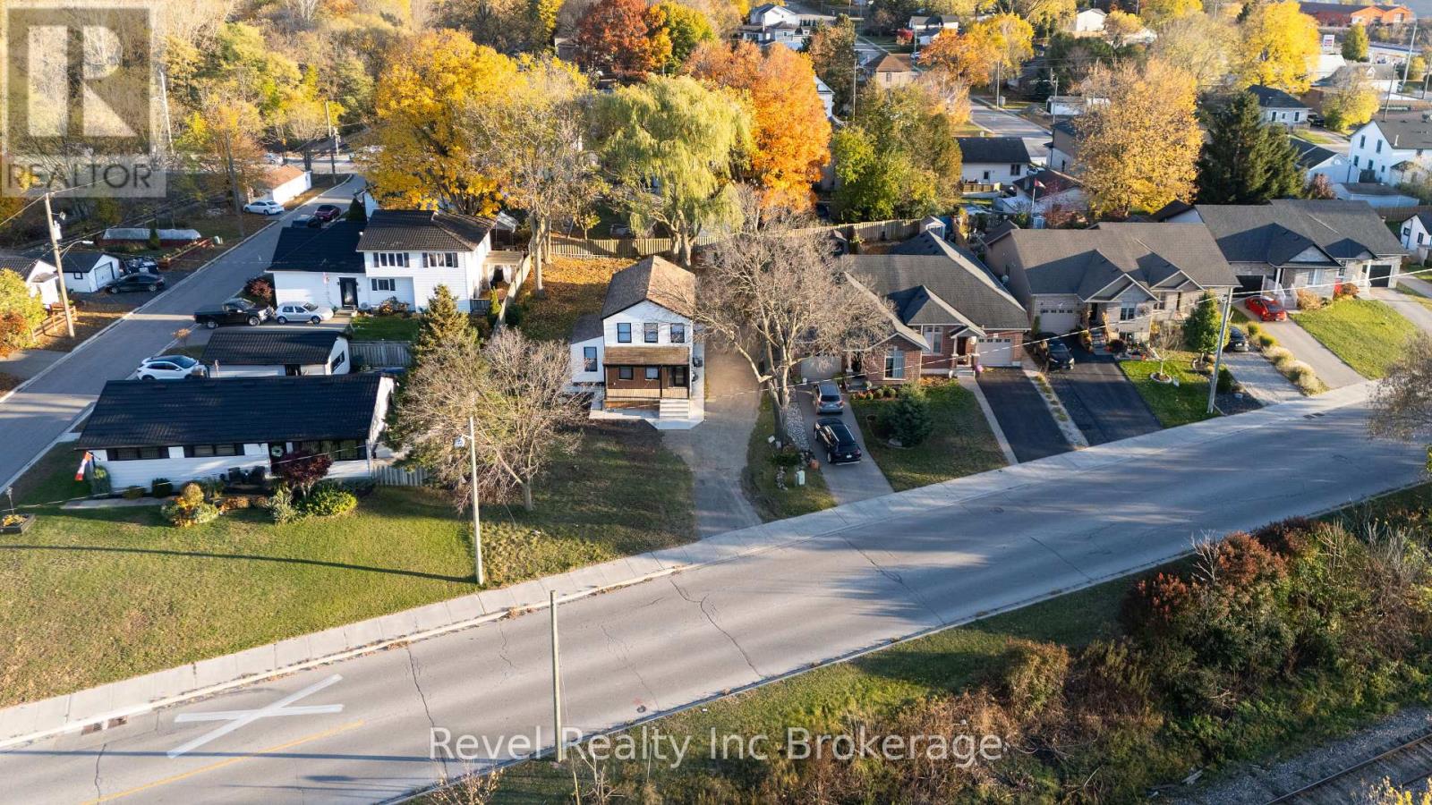 241 Charles Street W, Ingersoll (Ingersoll - South), Ontario  N5C 2M5 - Photo 30 - X12789150