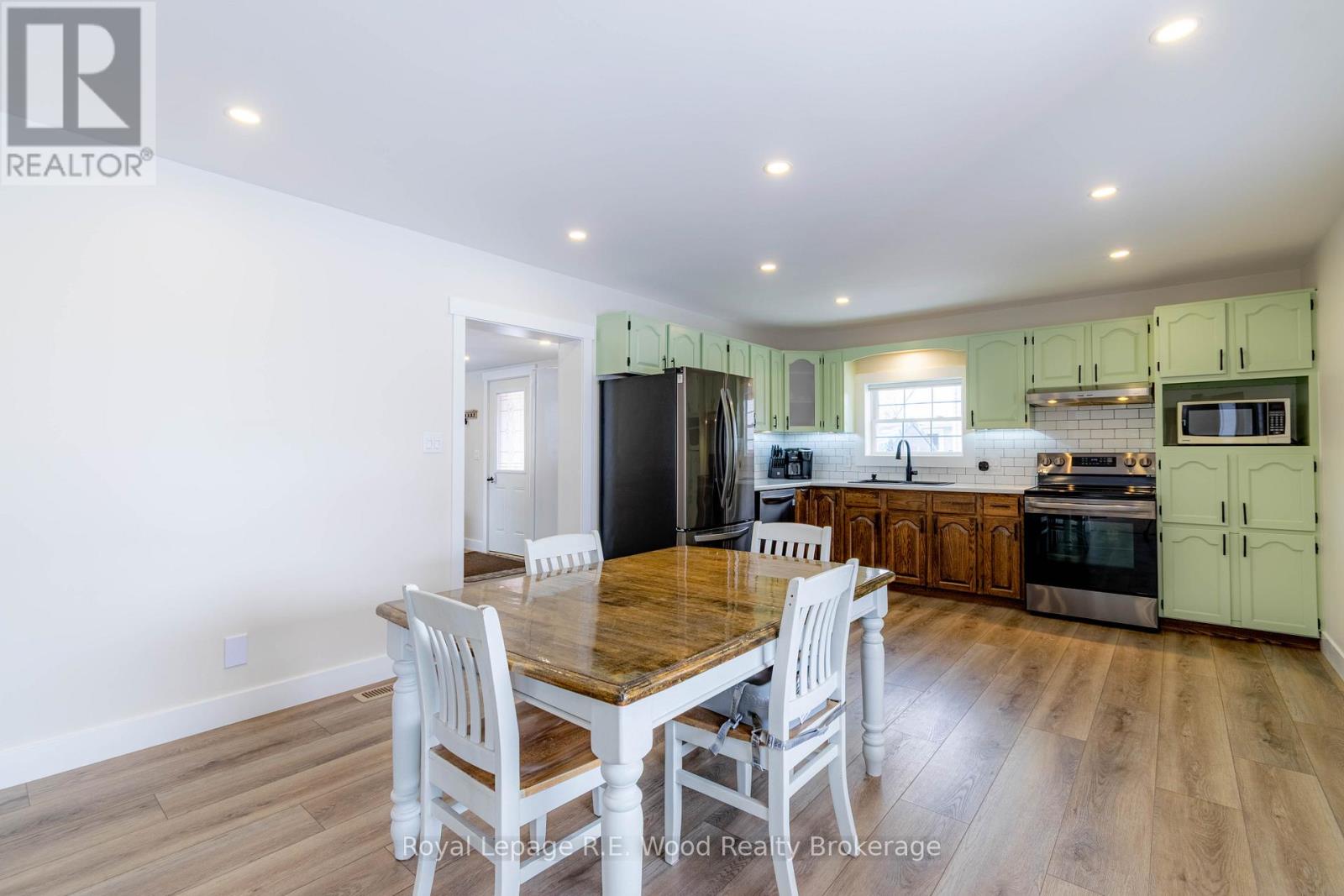 34 Stover Street S, Norwich (Norwich Town), Ontario  N0J 1P0 - Photo 11 - X12791162