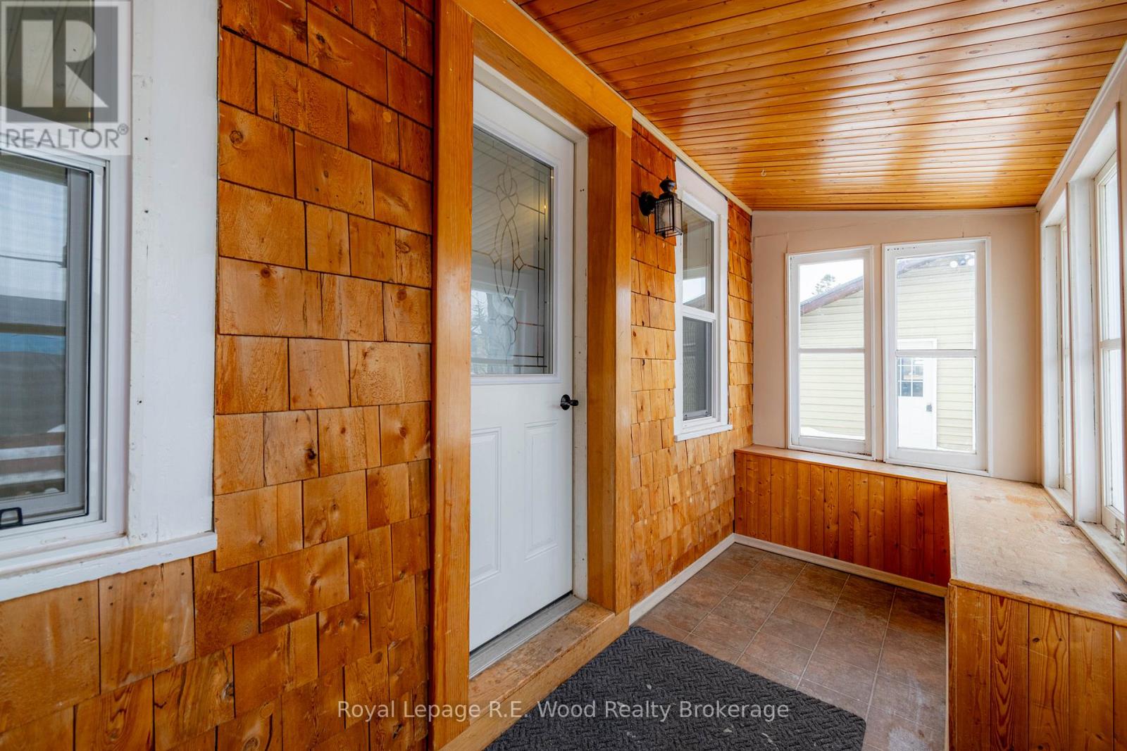 34 Stover Street S, Norwich (Norwich Town), Ontario  N0J 1P0 - Photo 5 - X12791162