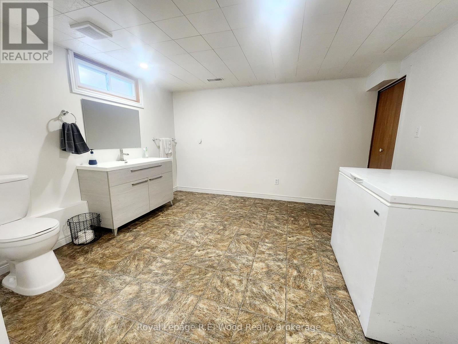 6 Centennial Avenue, Tillsonburg, Ontario  N4G 4R6 - Photo 18 - X12791338