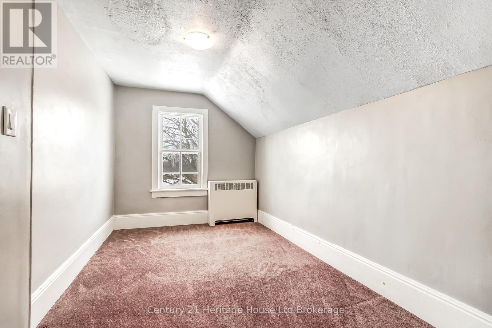 152 Charles Street E, Ingersoll (Ingersoll - South), Ontario  N5C 1K2 - Photo 17 - X12792510