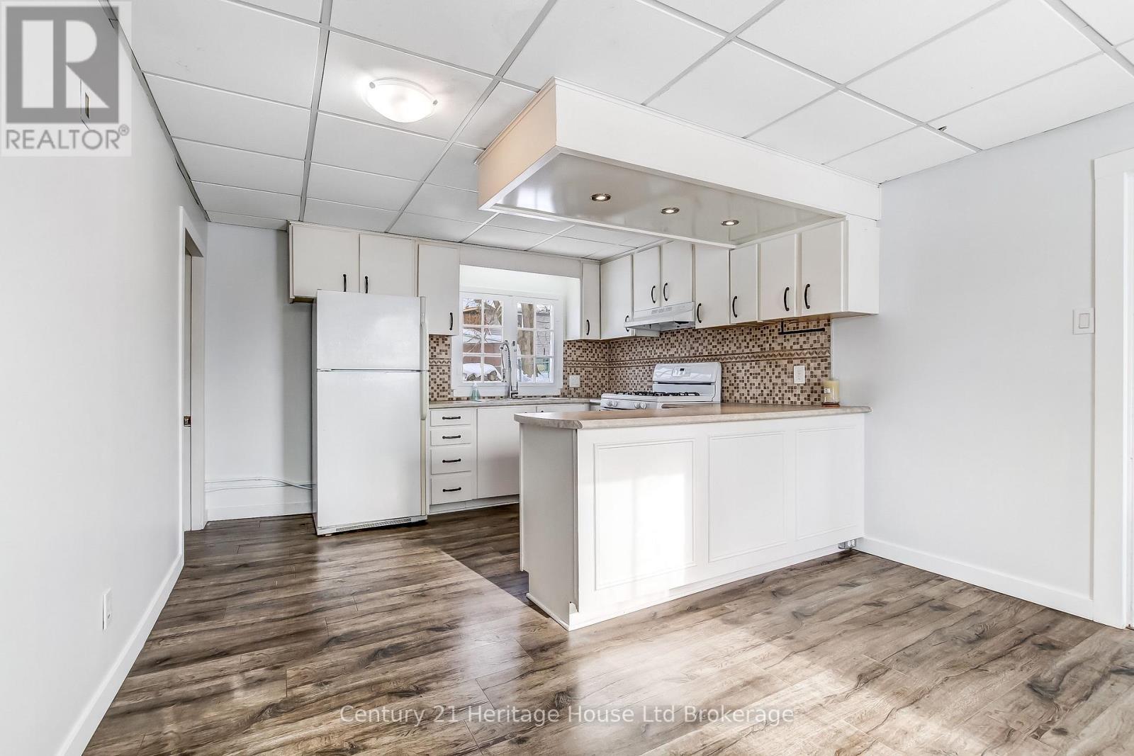 152 Charles Street E, Ingersoll (Ingersoll - South), Ontario  N5C 1K2 - Photo 7 - X12792510