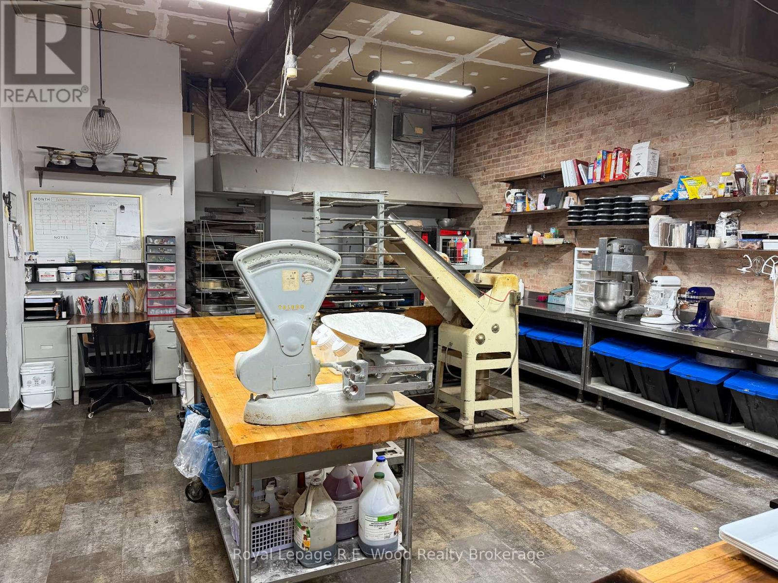 132 Broadway, Tillsonburg, Ontario  N4G 3P8 - Photo 11 - X12792690