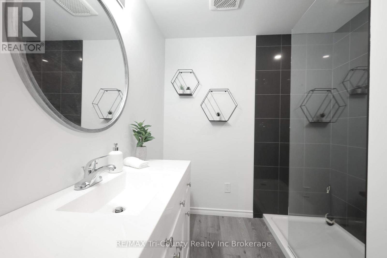 Unit #57 - 11981 Plank Rd (Tillsonburg) Road, Bayham, Ontario  N4G 4G9 - Photo 21 - X12793044