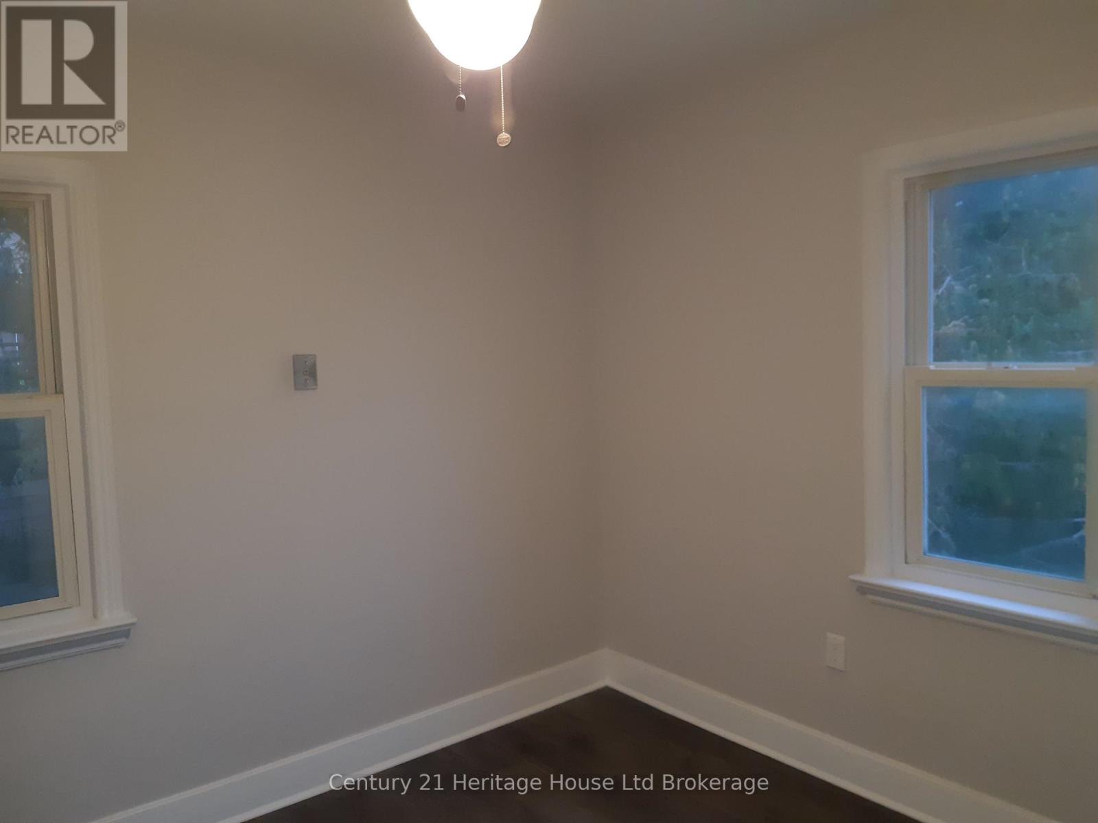 302 Chapel Street, Norfolk (Simcoe), Ontario  N3Y 1P5 - Photo 33 - X12793118