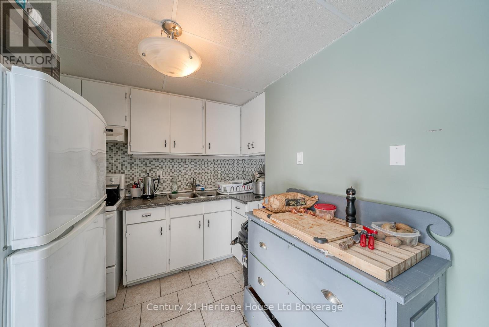 302 Chapel Street, Norfolk (Simcoe), Ontario  N3Y 1P5 - Photo 8 - X12793118