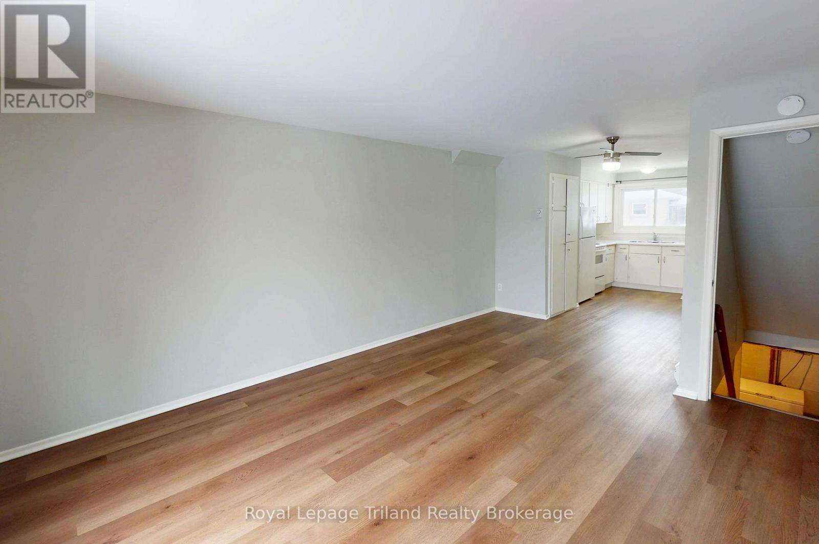 644 Brant Street, Woodstock (Woodstock - North), Ontario  N4S 5J8 - Photo 8 - X12793672