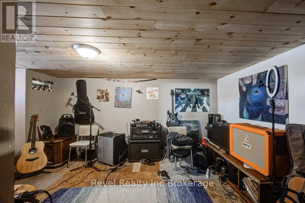 328 Clarke Street N, Woodstock (Woodstock - North), Ontario  N4S 7N1 - Photo 32 - X12793688