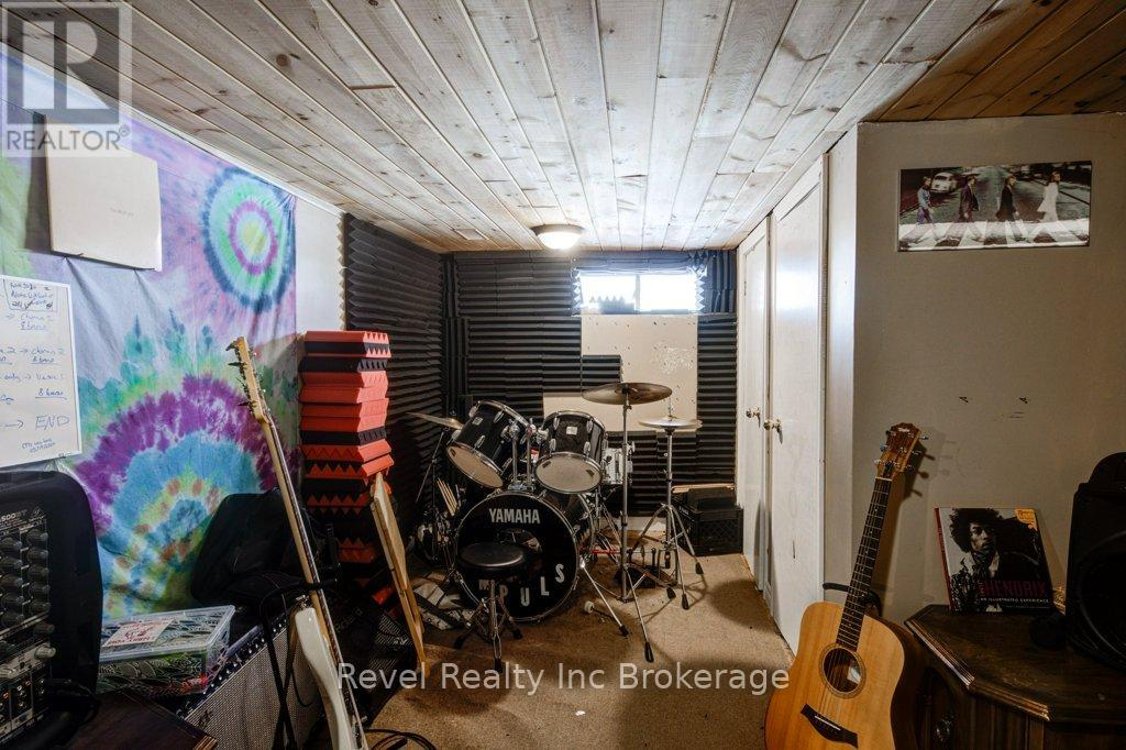 328 Clarke Street N, Woodstock (Woodstock - North), Ontario  N4S 7N1 - Photo 33 - X12793688