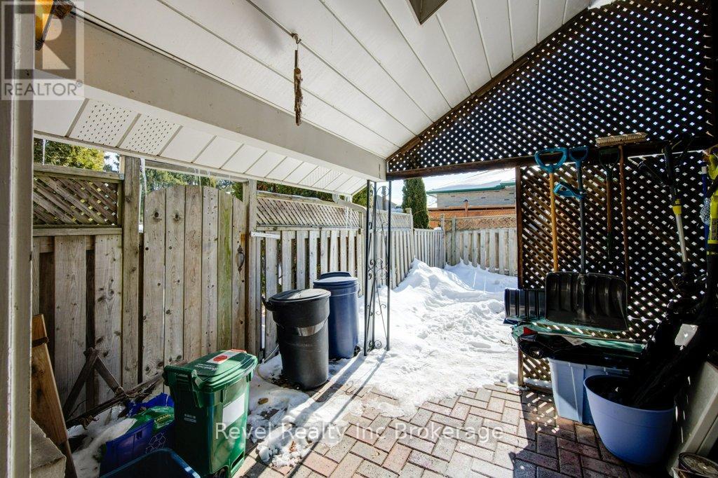 328 Clarke Street N, Woodstock (Woodstock - North), Ontario  N4S 7N1 - Photo 6 - X12793688