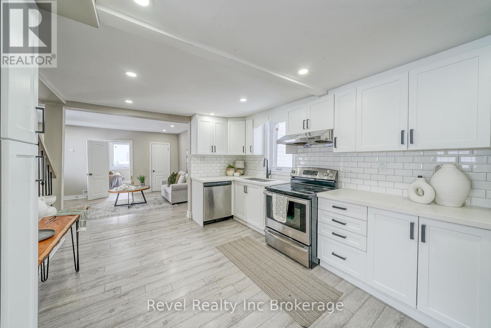 123 Charles Street E, Ingersoll (Ingersoll - South), Ontario  N5C 1J9 - Photo 14 - X12796132