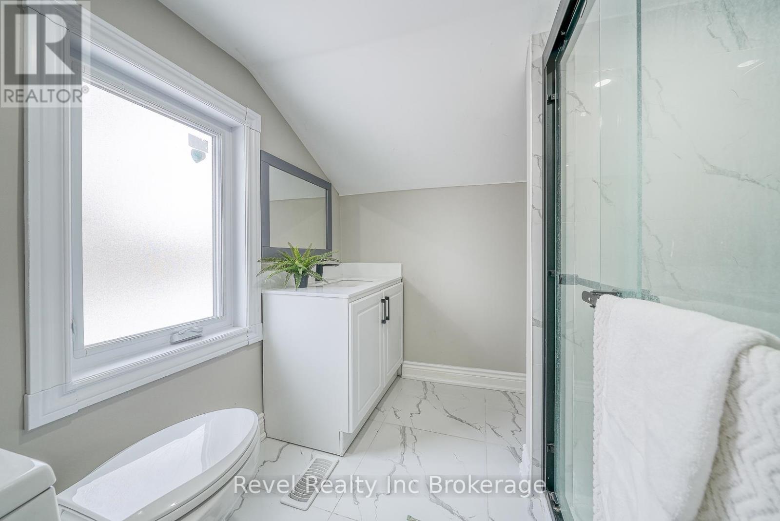 123 Charles Street E, Ingersoll (Ingersoll - South), Ontario  N5C 1J9 - Photo 25 - X12796132