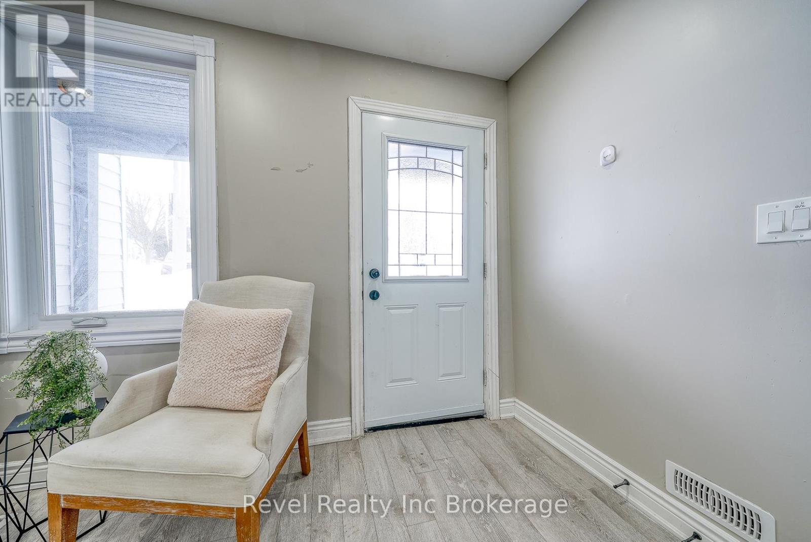 123 Charles Street E, Ingersoll (Ingersoll - South), Ontario  N5C 1J9 - Photo 5 - X12796132