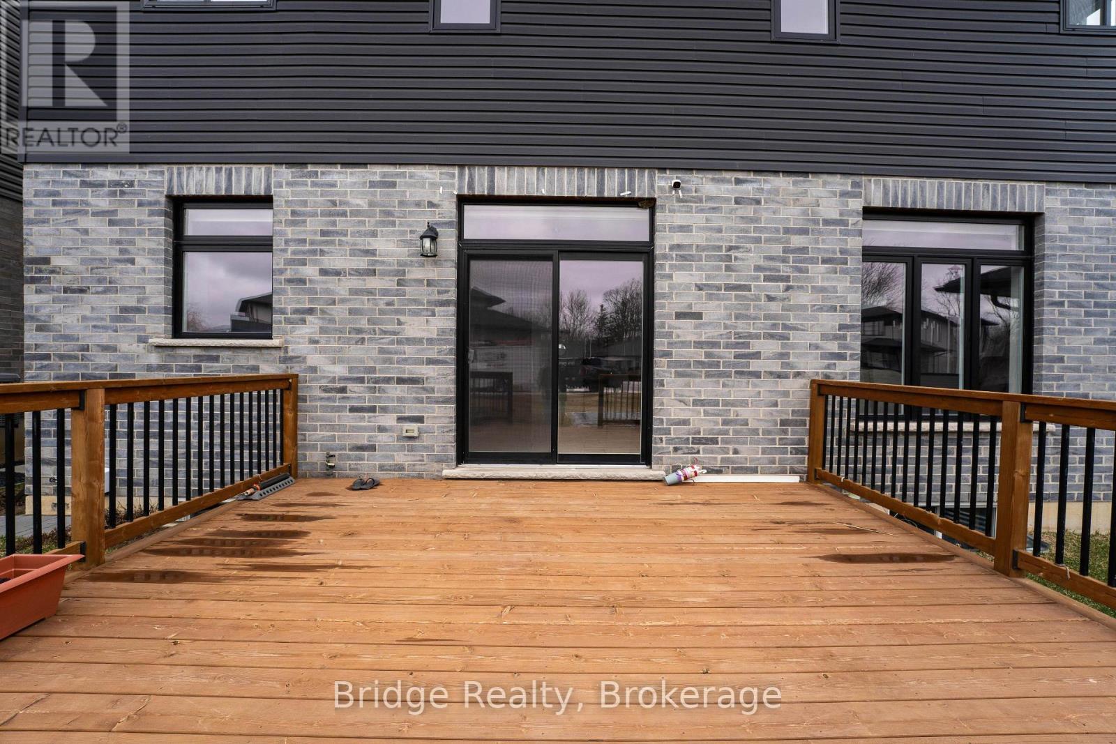 161 Hemlock Street, Woodstock (Woodstock - North), Ontario  N4S 0E4 - Photo 39 - X12796282