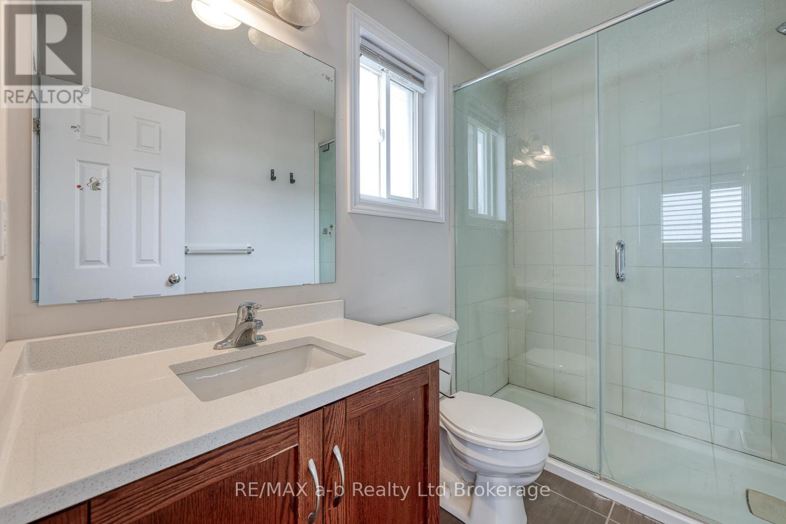 1160 Caen Avenue, Woodstock (Woodstock - North), Ontario  N4T 0G3 - Photo 16 - X12797480