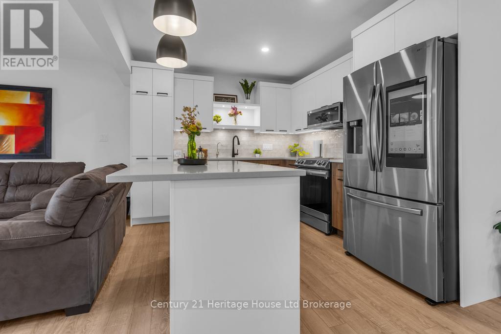 33 Martin Street, Tillsonburg, Ontario  N4G 0K3 - Photo 14 - X12797738